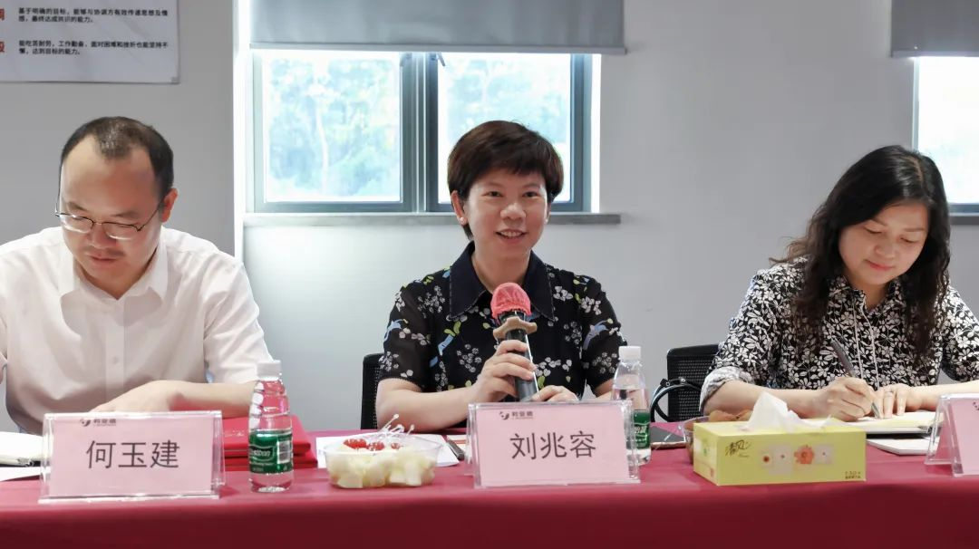 今年会 | 官方网站与成都市郫都区达成战略合作 推动成都影视城建设